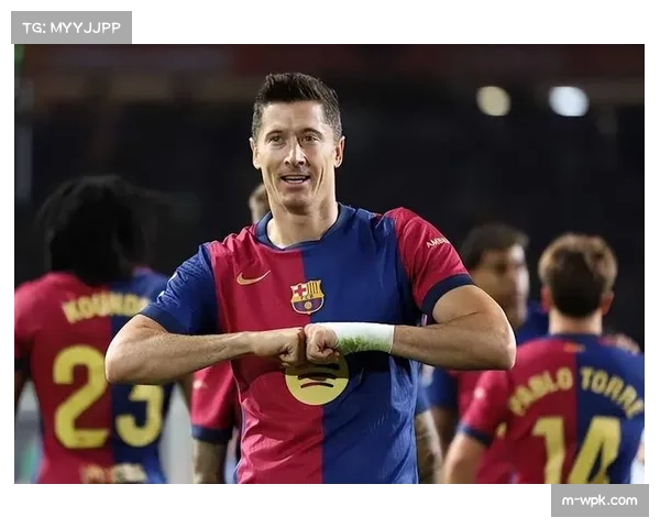 奥萨苏纳控球阶段简洁高效 快速通过中场寻找前锋支点